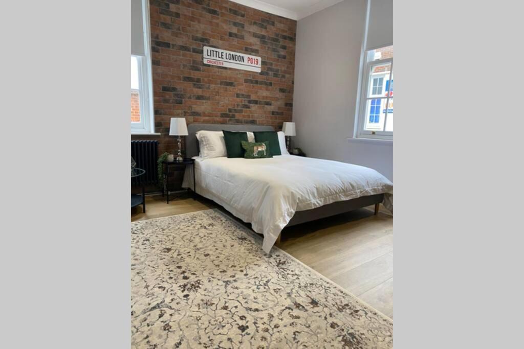 City Centre Entire Studio Apartment Chichester Kültér fotó